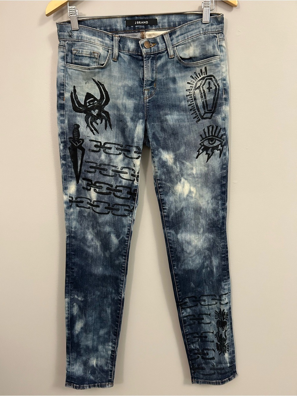 J Brand Blue Tie-Dye Skinny Jeans with Black Graphic Details Size 28